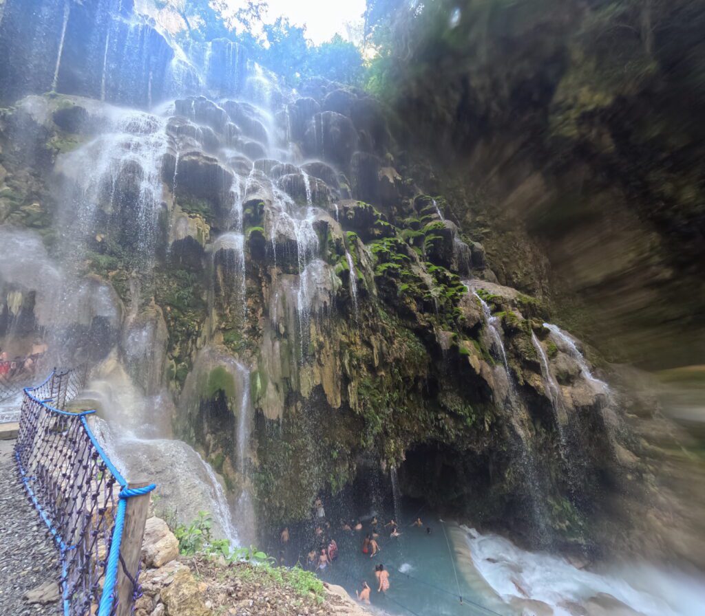 Grutas Tolantongo Mexico City